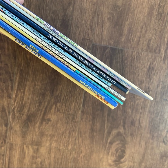 Children's Book Collection Set - Picture 2 of 2